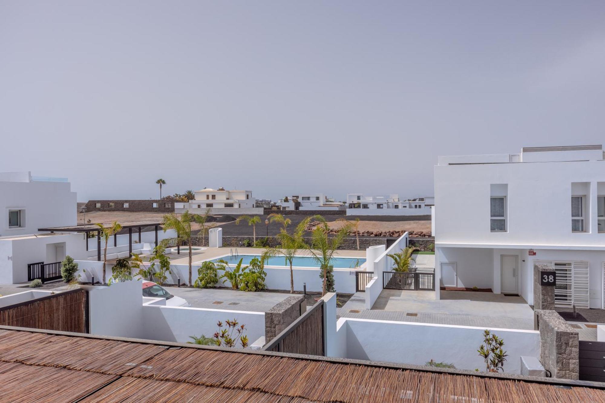 Serena Holiday Homes By Livvo Playa Blanca  Ngoại thất bức ảnh