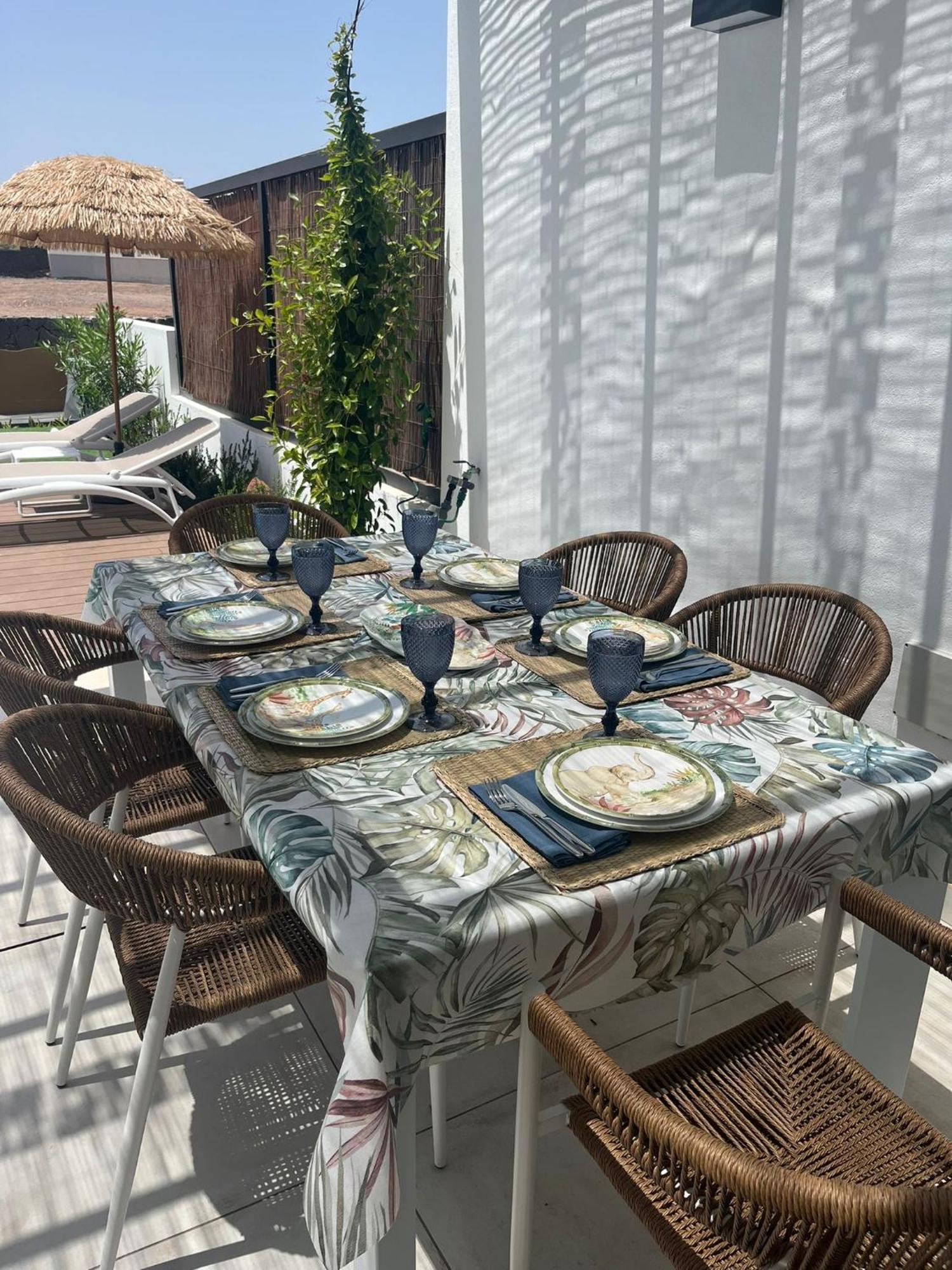 Serena Holiday Homes By Livvo Playa Blanca  Ngoại thất bức ảnh