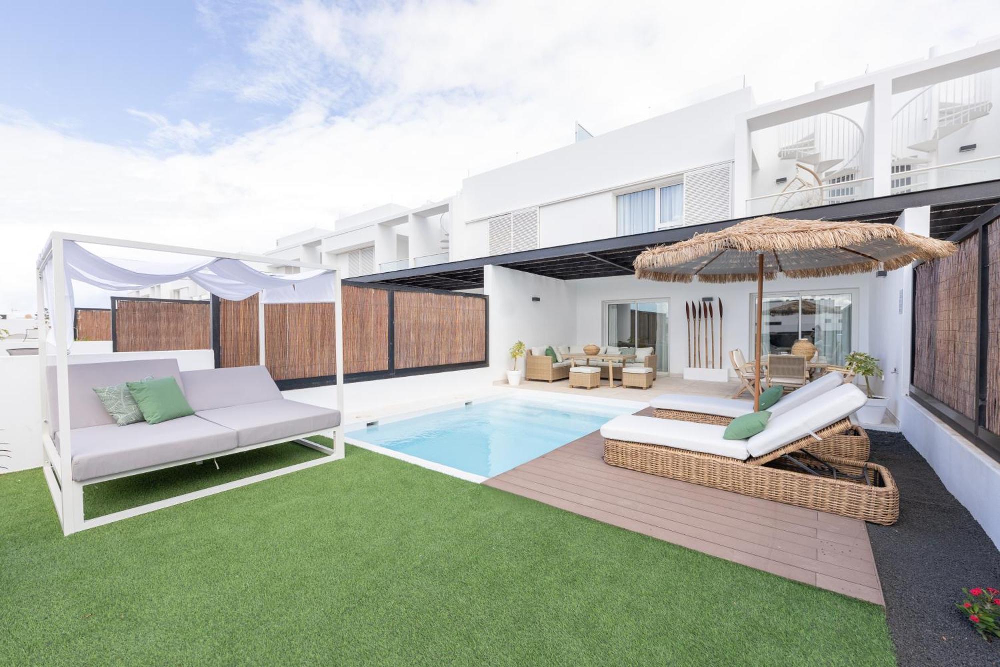 Serena Holiday Homes By Livvo Playa Blanca  Ngoại thất bức ảnh