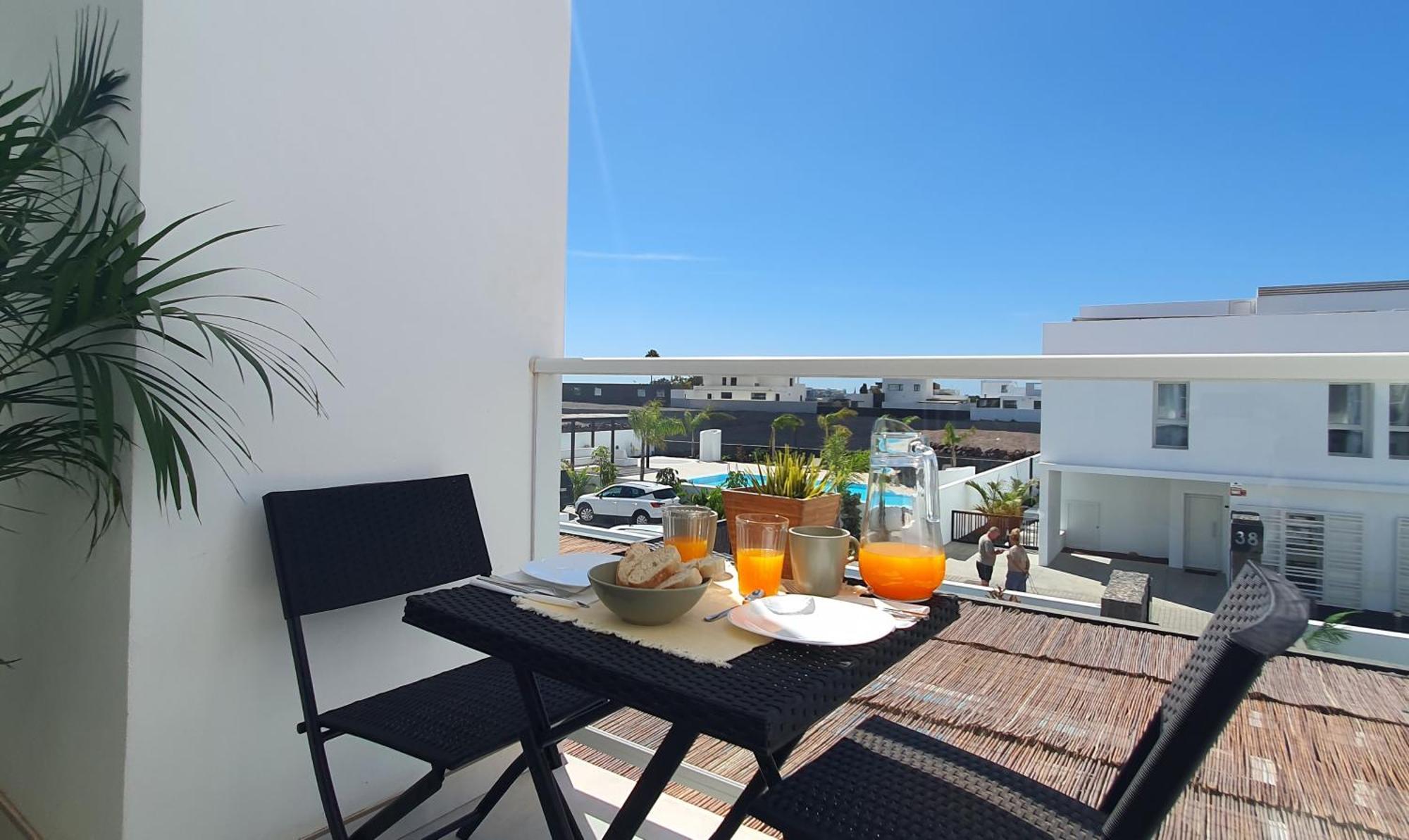 Serena Holiday Homes By Livvo Playa Blanca  Ngoại thất bức ảnh